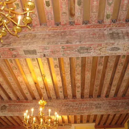 Chateau De فندق Raray