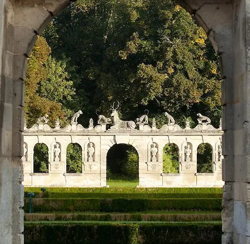 Chateau De Hotel Raray