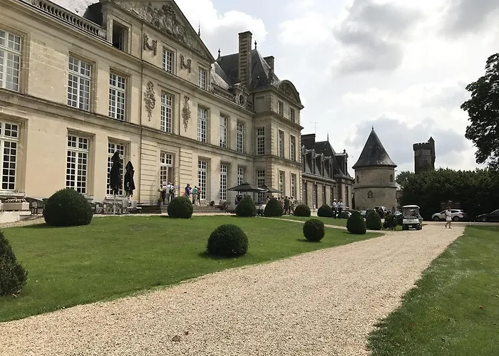 Hotel Chateau De Raray